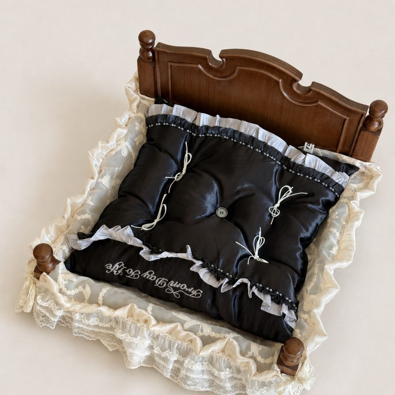 Soft Princess Dog Cat Sleeping Cushion
