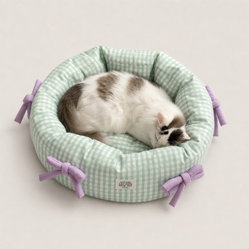 Green Gingham Knotted Bow Cat Bed
