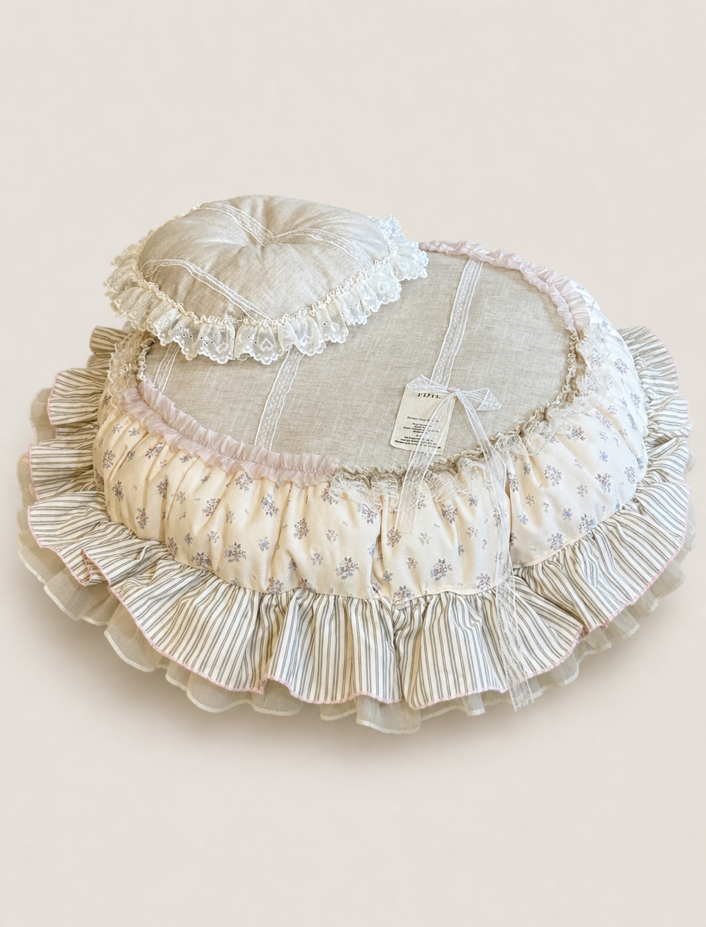Rosé Lace Cloud Pet Bed